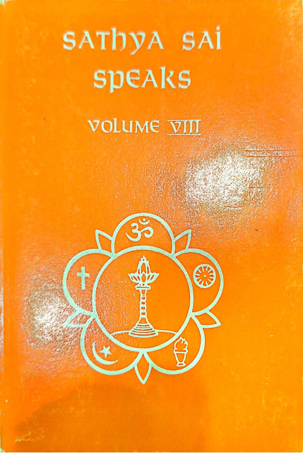 Cover of Sathya Sai Speaks Vol 8